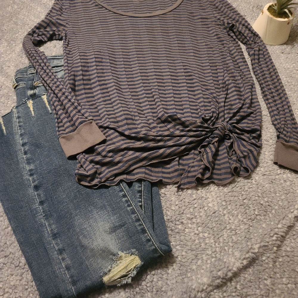 Three Dots blue green shade chevron shirt